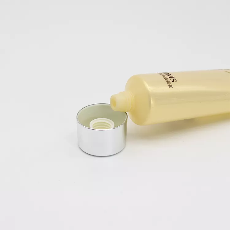 Plastic Cosmetic Tube with Oral Shape And Screw Top Cap for BB Cream6