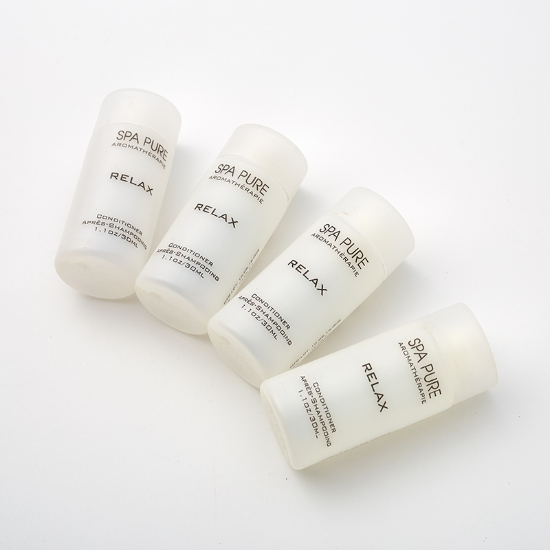 OEM Lotion Plastic Bottle Fine Plastic White Customized Capacity Bottles Empty Packaging Container for Shampoo Shower Gel